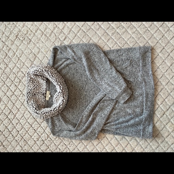 top - Picture 1 of 2